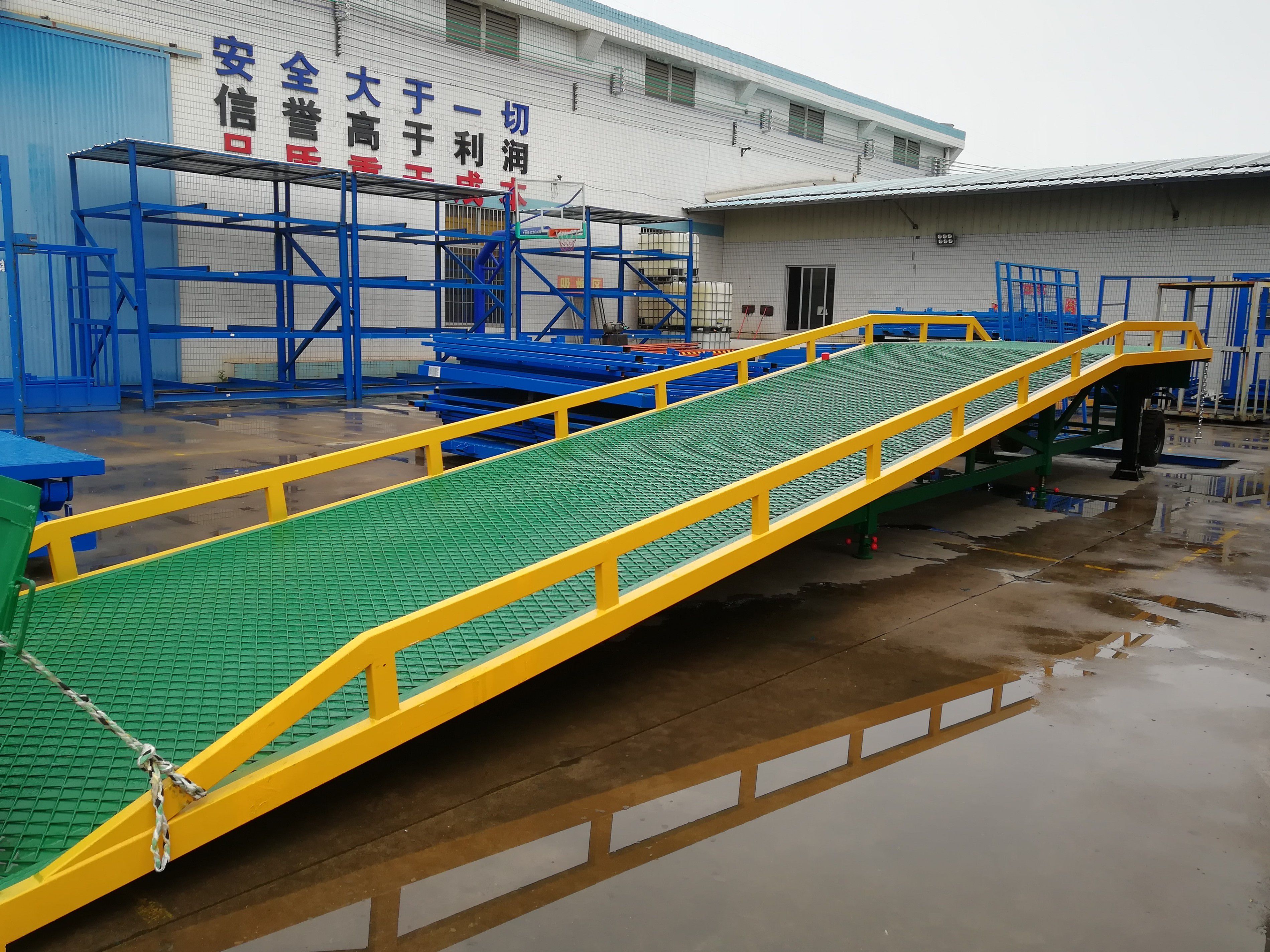 福建叉车登车桥